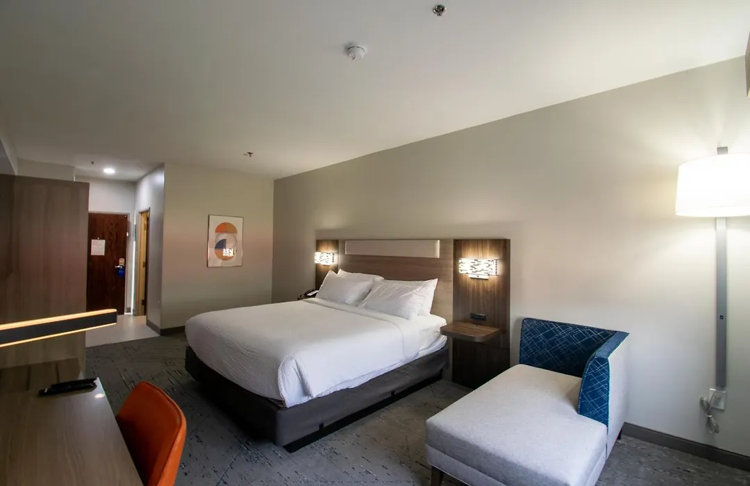 Holiday Inn Express & Suites Sulphur Springs By Ihg-1