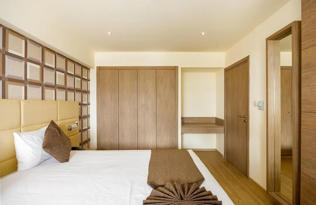 Melpo Antia Hotel&Suites-1