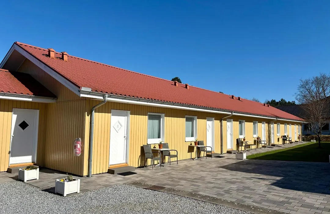 Ellen Hotel-1