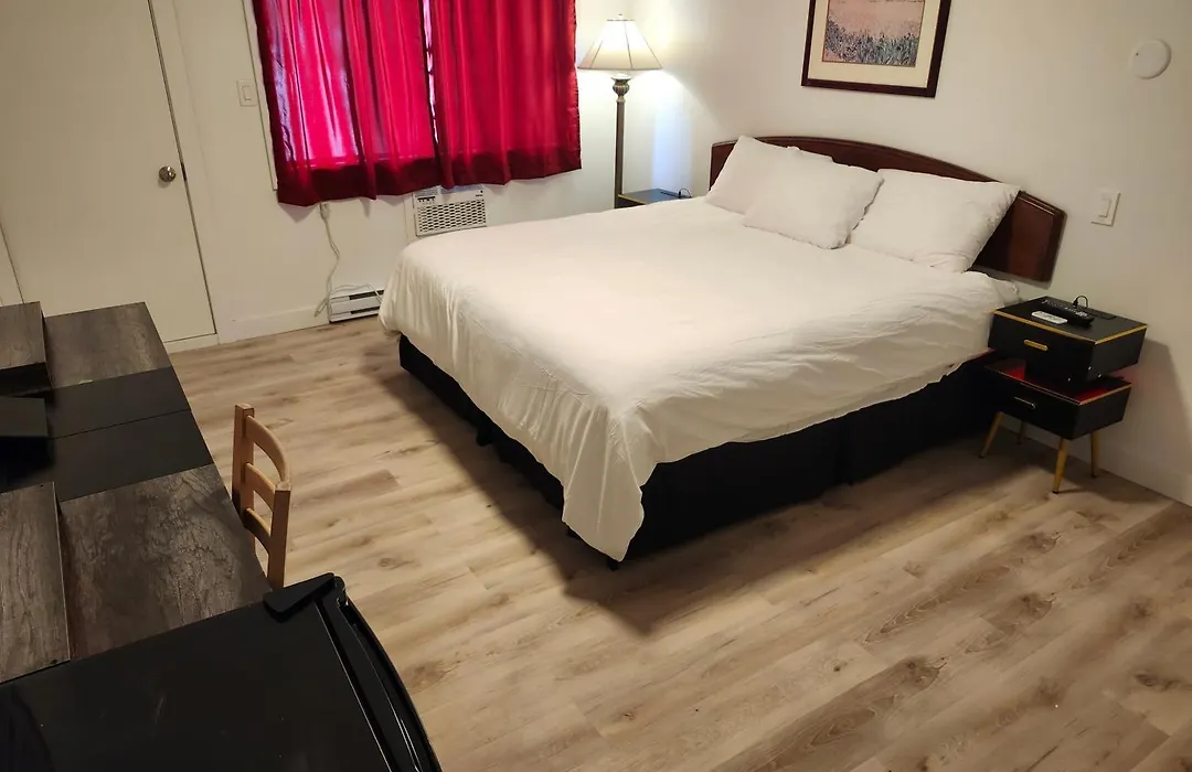 Cache Creek Inn-1
