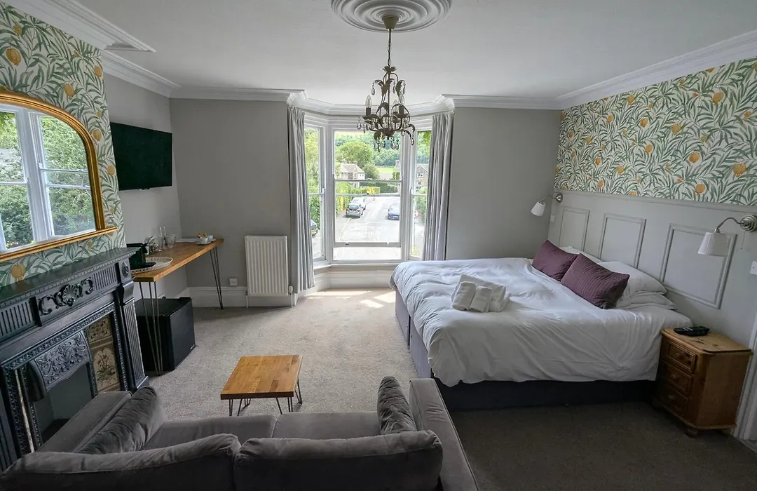 Four Seasons Guesthouse-1