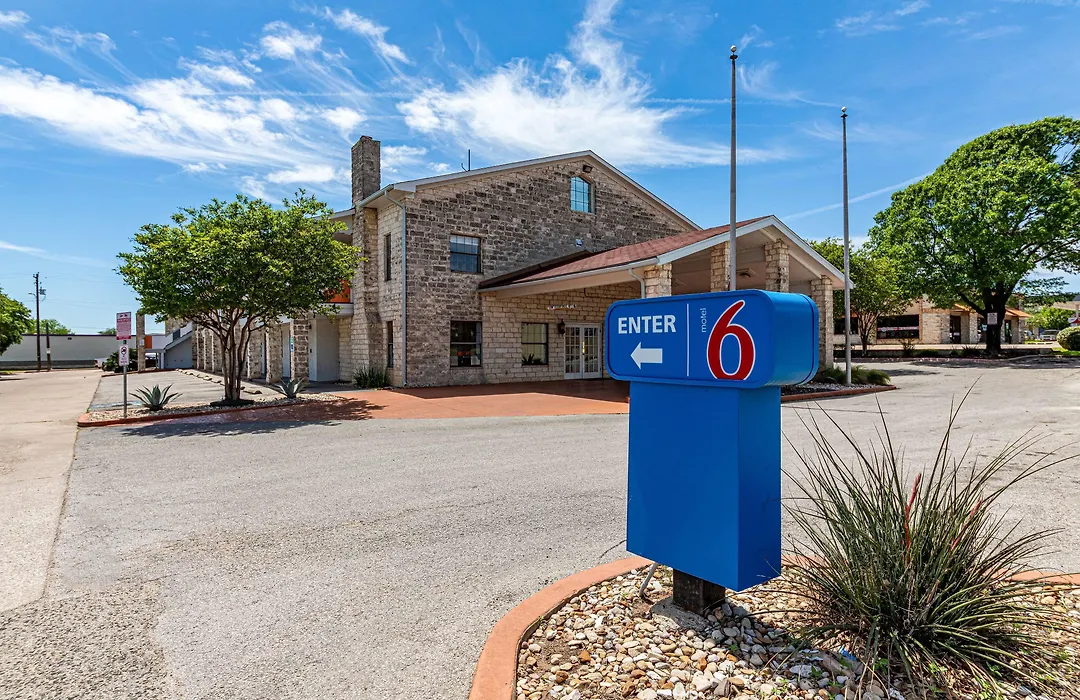 Motel 6-Georgetown, Tx-1