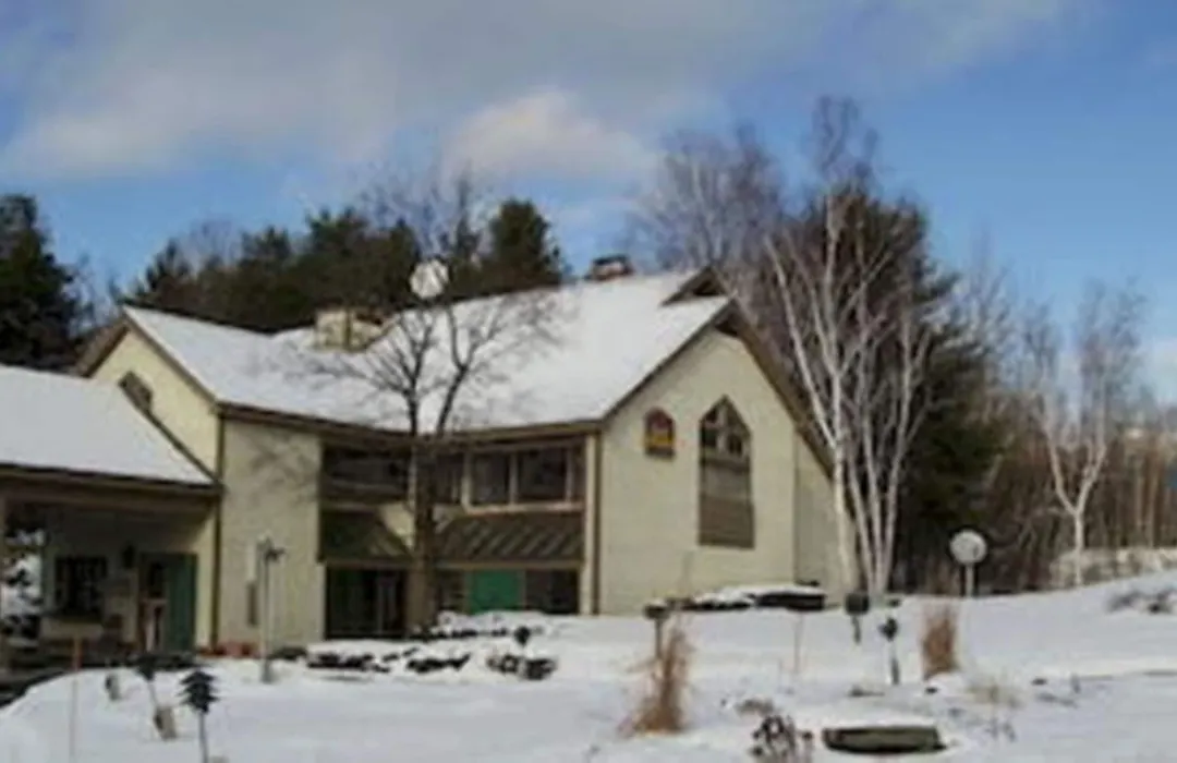 Best Western Inn & Suites Rutland-Killington-1