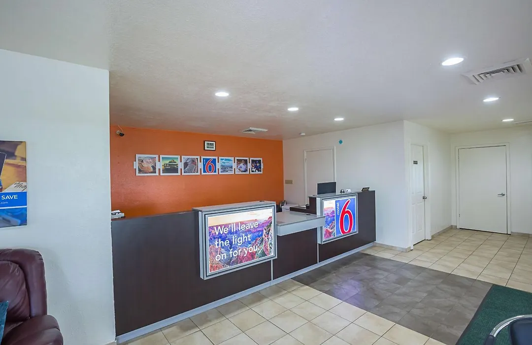 Motel 6-Madisonville, Tx-1