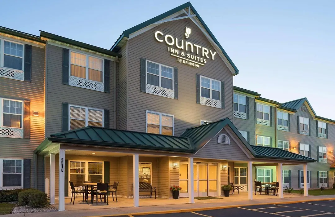 Country Inn & Suites By Radisson, Ankeny - Des Moines-1