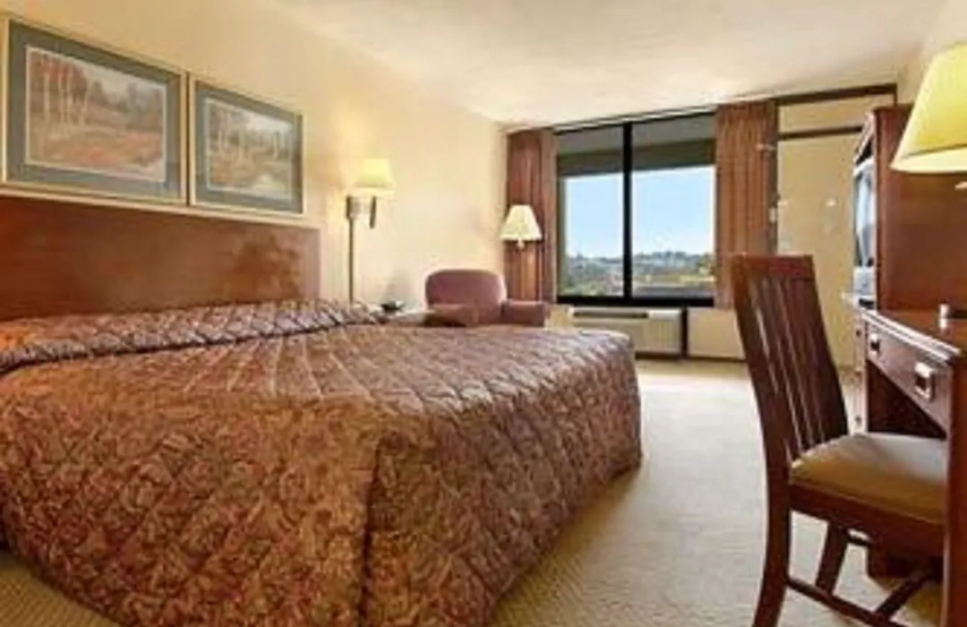 Inn Of Loudon-1