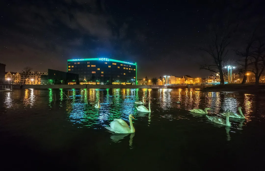 Hp Park Plaza-1