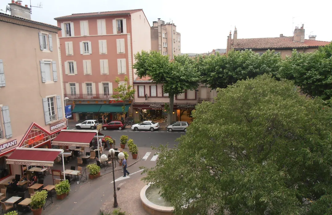 Ibis Centre Millau-1