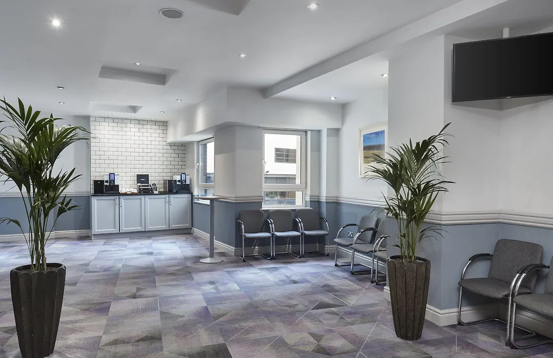 Leonardo Hotel Southampton-1