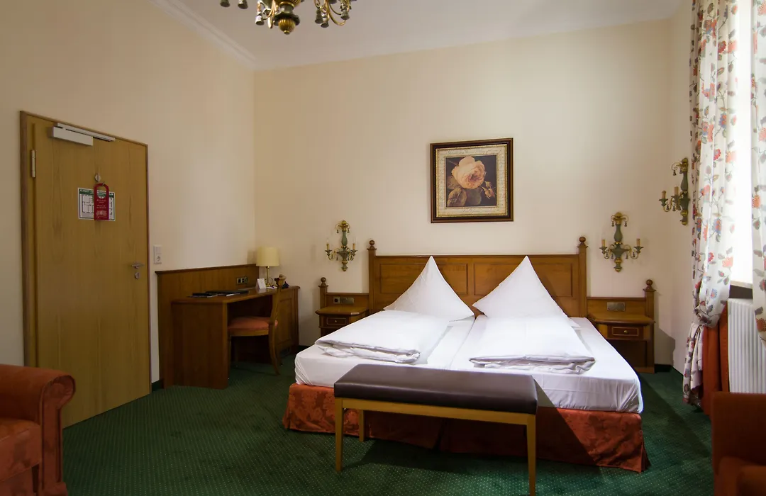Hotel Gruenwald-1