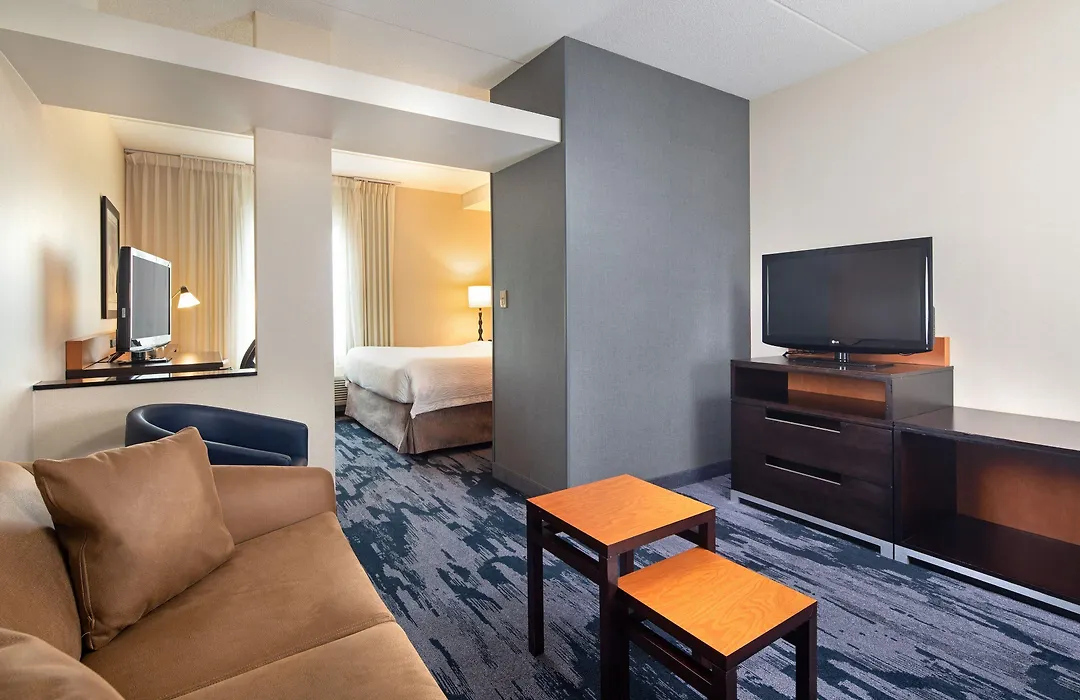 Fairfield Inn & Suites By Marriott Toronto Mississauga-1