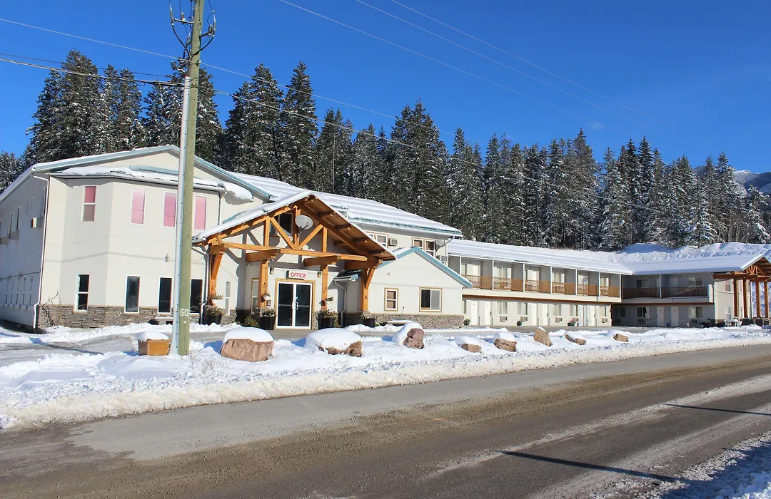 Golden Village Lodge-1