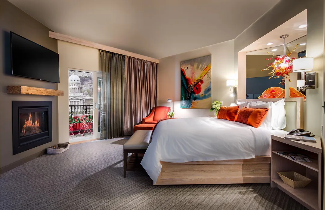Inn At 500 Capitol-1