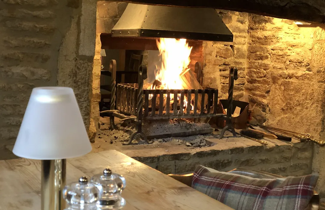 The Horse & Groom-1
