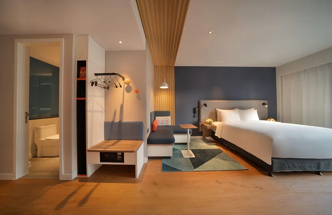 Holiday Inn Express Shanghai Huijin By Ihg-1