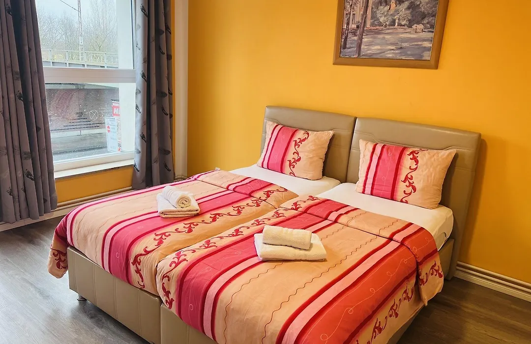 M&M Hotel - Wilhelmsburg-1