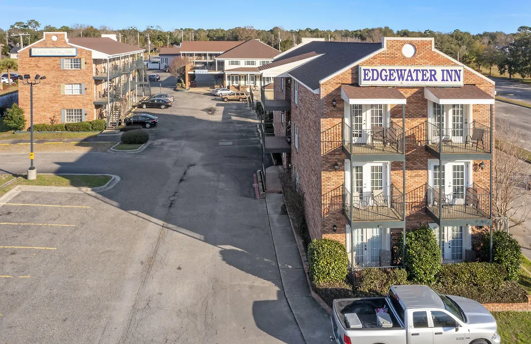 Edgewater Inn - Biloxi Beach-1