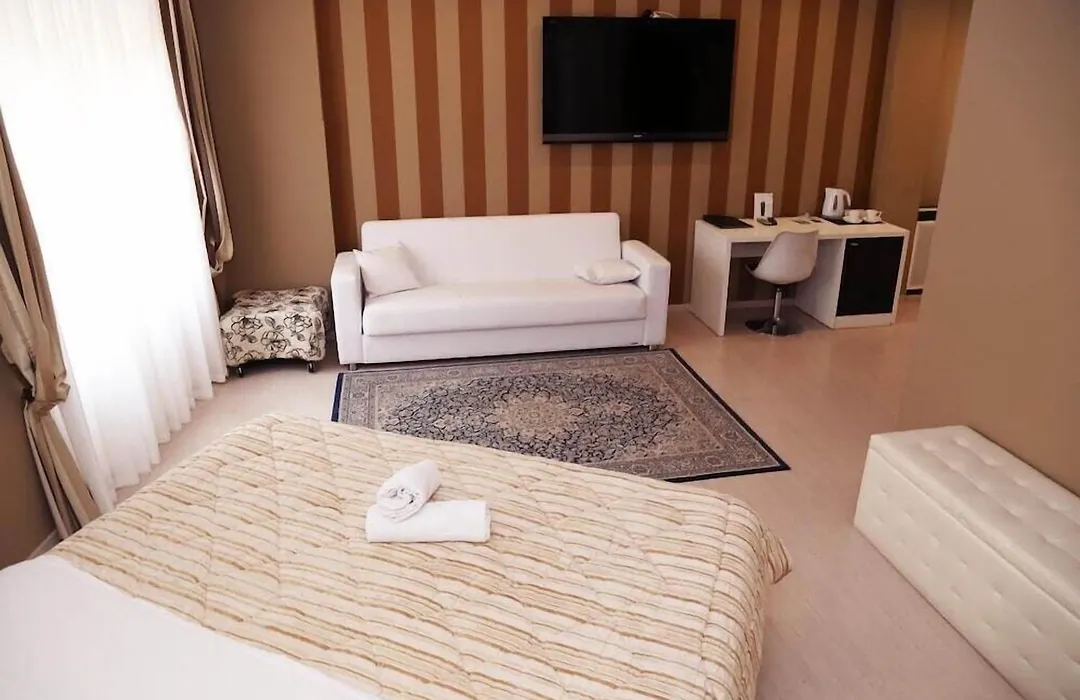 Hotel Globo Suite-Correnti Hotels-1