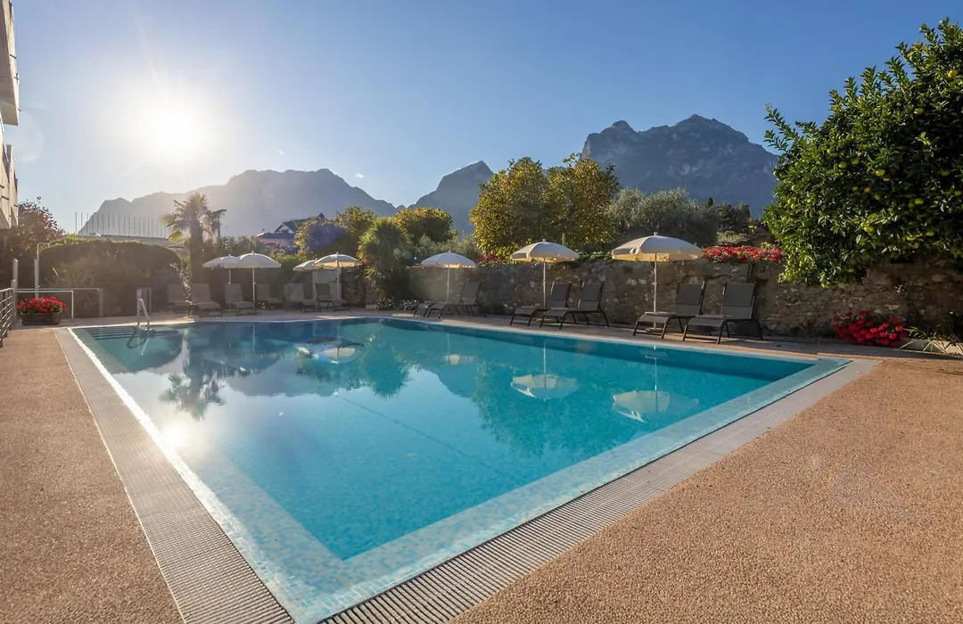 Hotel Villa Claudia-1