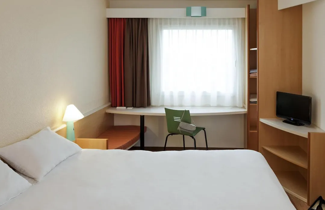 Ibis Fribourg-1