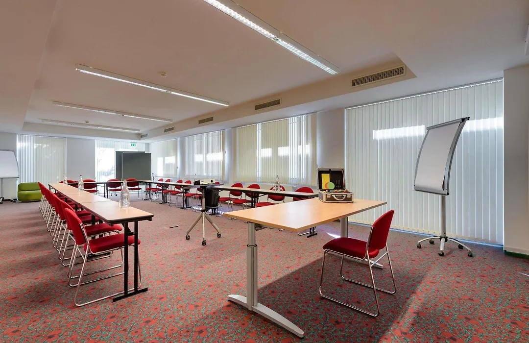 ibis Stuttgart Airport Messe-1