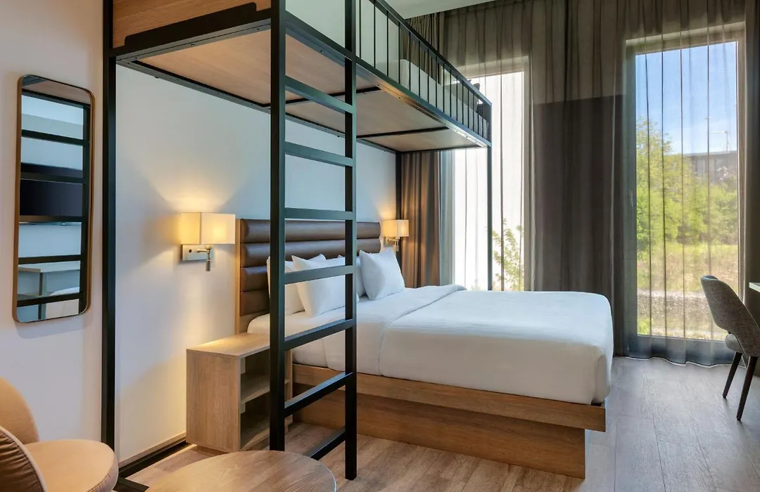 Ac Hotel By Marriott Wuerzburg-1