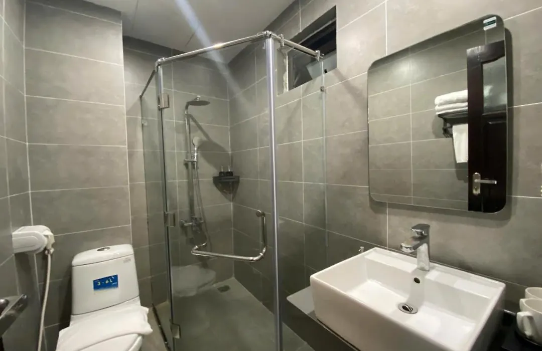 Valoria Premium Hanoi Hotel And Travel-1