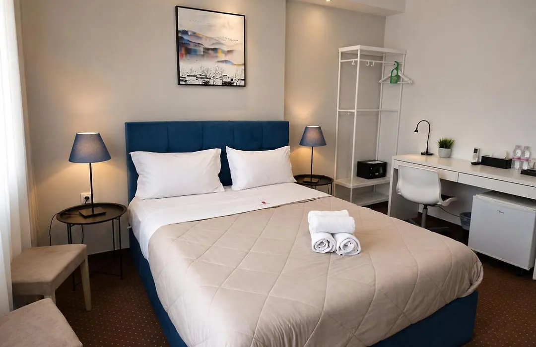 City Plaza Apartments & Rooms-1