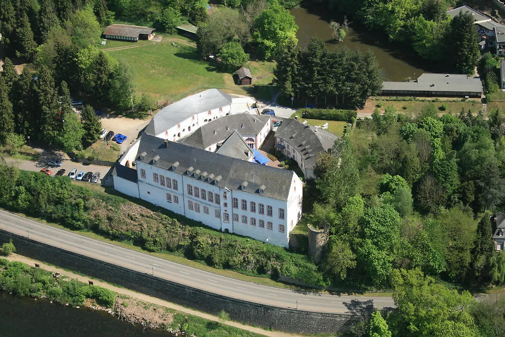 Hotel Burg Bollendorf-1