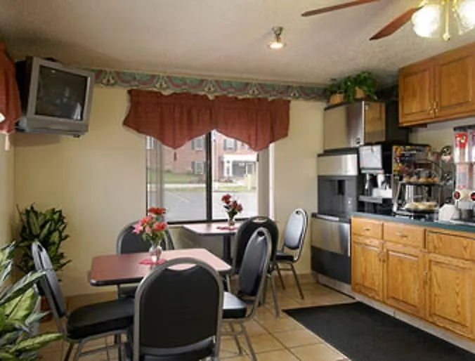 Hillside Inn & Suite-1