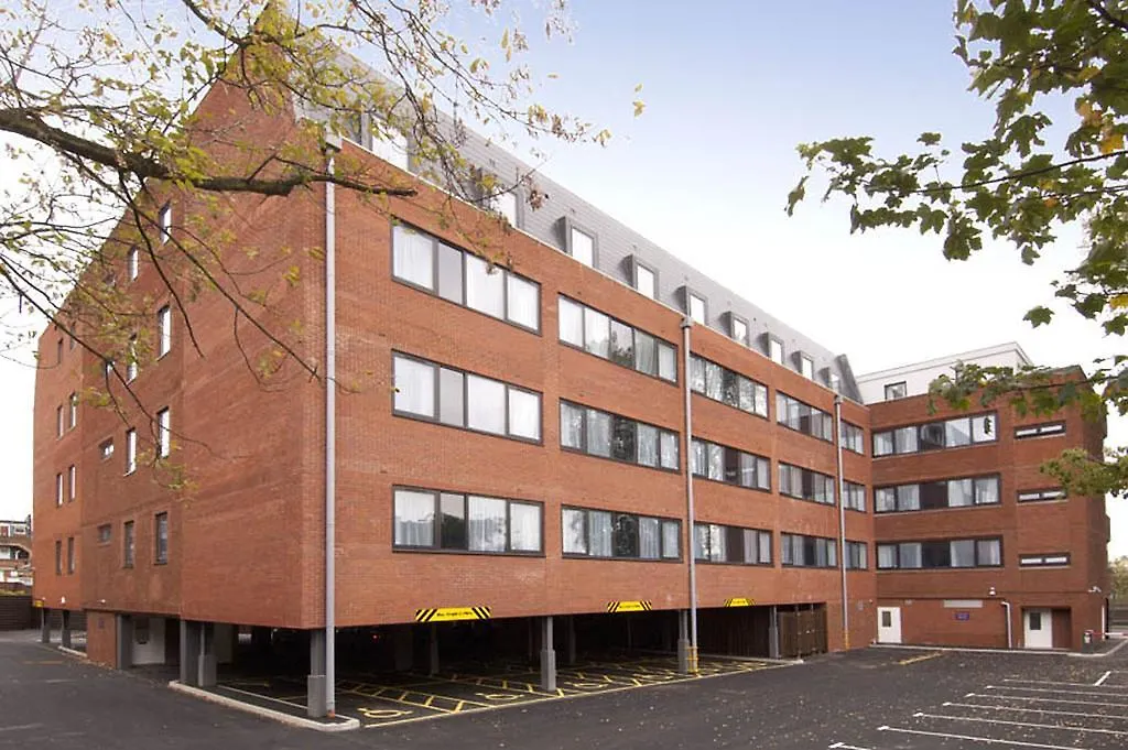 Premier Inn London Hanger Lane-1
