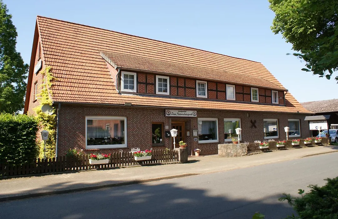 Landgasthaus Zum Naturschutzpark-1