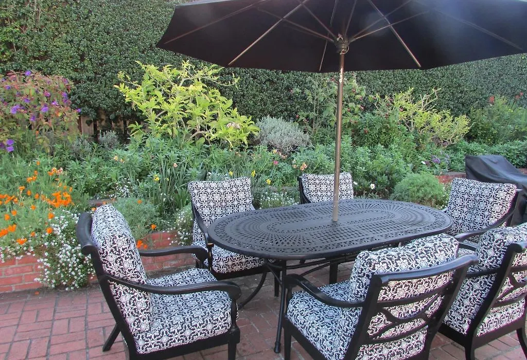 The Colonial Terrace-1