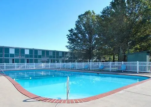 Rodeway Inn-1