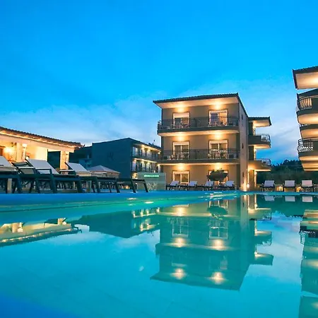 Royal Hotel And Suites-2