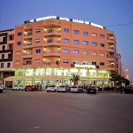 Hotel Beautiful-3
