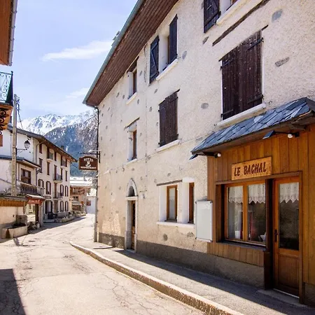 Chalet Hotel La Tarine-2