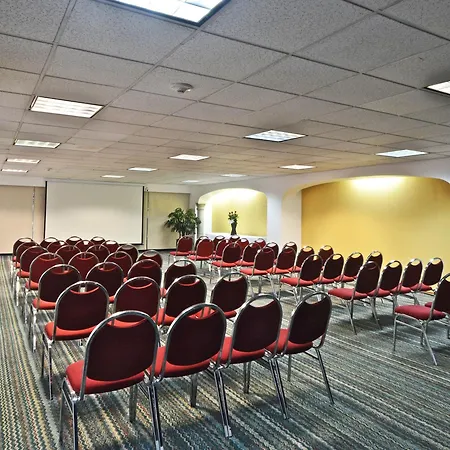 Hotel & Suites Pf-2