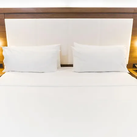 Holiday Inn Express Hollywood Walk Of Fame By Ihg-2