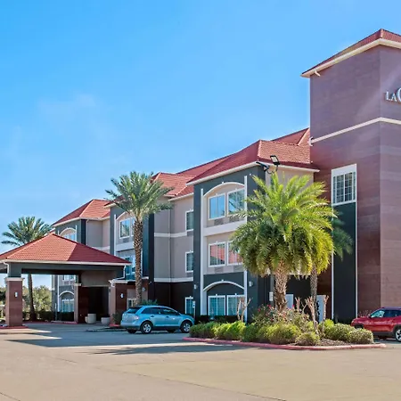 La Quinta By Wyndham Winnie-2