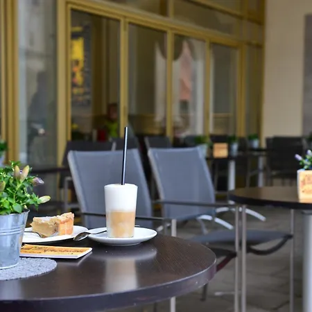 Hotel Torbraeu-3
