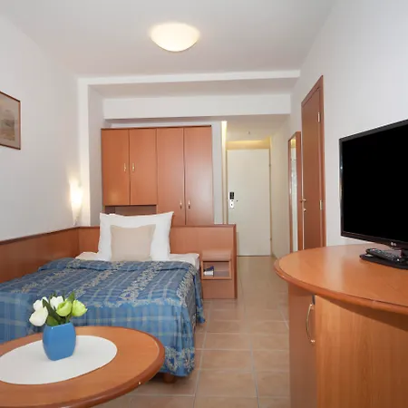 Bluesun Hotel Marina-2