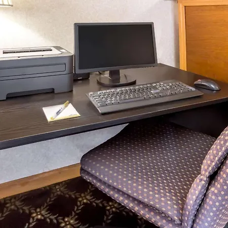 Days Inn By Wyndham Plymouth-2