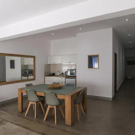 Haus Apart Hotel-3