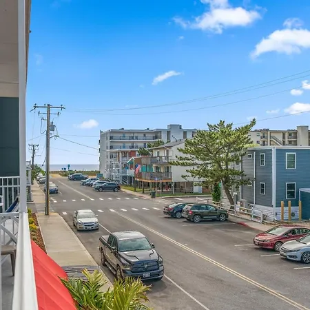 Coastal Palms Inn And Suites-3