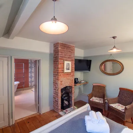 Red Cottage B&B-3