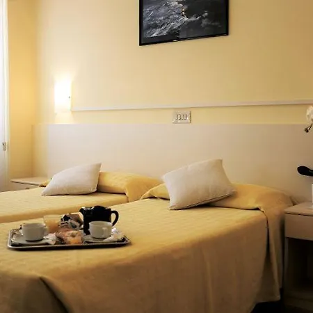Hotel Santa Lucia-2