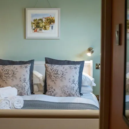 Red Cottage B&B-2