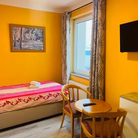 M&M Hotel - Wilhelmsburg-2