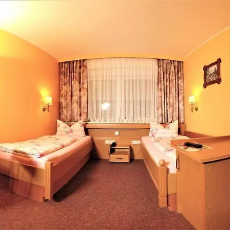 Hotel Garden-3